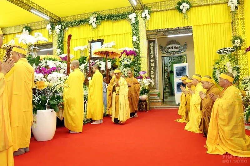 Các phái đoàn viếng tang lễ HT. Thích Quang Đạo ngày 18/7 34 Các phái đoàn viếng tang lễ HT. Thích Quang Đạo ngày 18/7 image-1731940377759