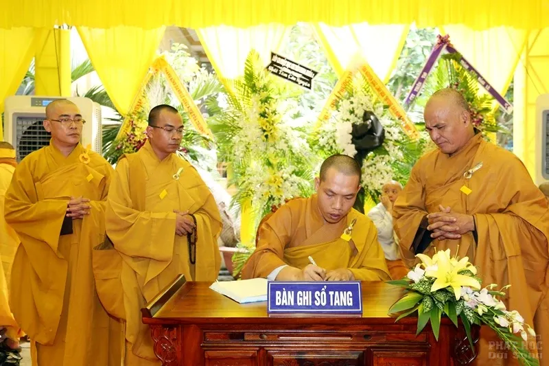 Các phái đoàn viếng tang lễ HT. Thích Quang Đạo ngày 18/7 44 Các phái đoàn viếng tang lễ HT. Thích Quang Đạo ngày 18/7 image-1731940388214