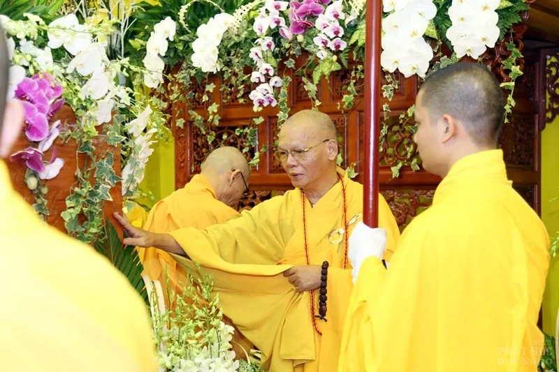 Các phái đoàn viếng tang lễ HT. Thích Quang Đạo ngày 18/7 image-1731940397070