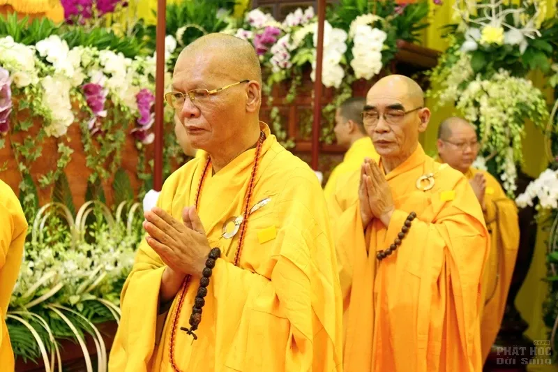 Các phái đoàn viếng tang lễ HT. Thích Quang Đạo ngày 18/7 image-1731940398004