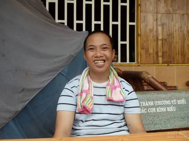 Cận cảnh các em khuyết tật tại Làng Tre được nuôi dưỡng tốt image-1731931111361