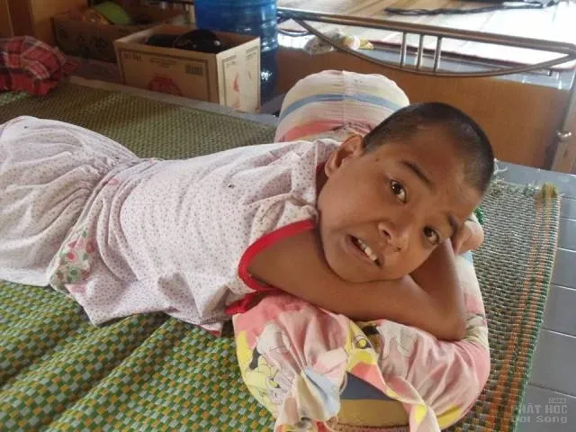 Cận cảnh các em khuyết tật tại Làng Tre được nuôi dưỡng tốt image-1731931113320