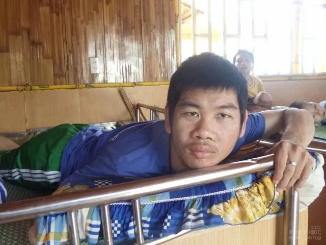 Cận cảnh các em khuyết tật tại Làng Tre được nuôi dưỡng tốt image-1731931118038