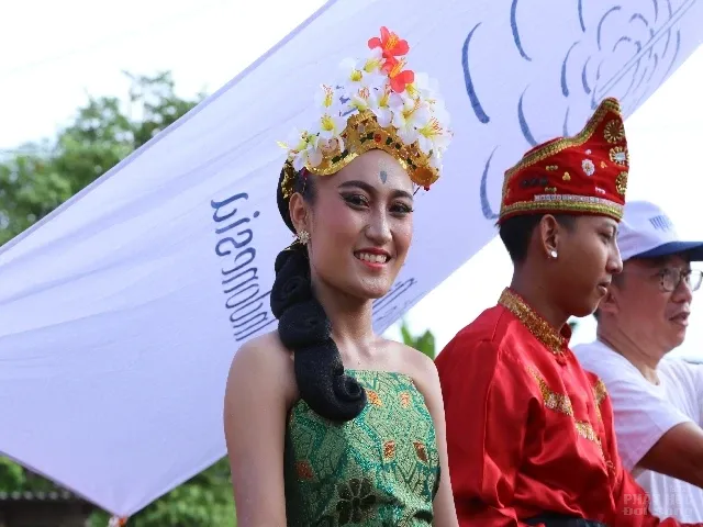 Cảnh rước Phật tại Indonesia xem cho đã con mắt image-1731936327304