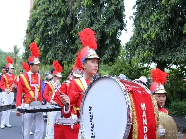 Cảnh rước Phật tại Indonesia xem cho đã con mắt image-1731936335077