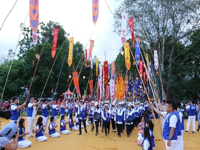 Cảnh rước Phật tại Indonesia xem cho đã con mắt image-1731936341117