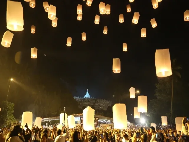 Cảnh rước Phật tại Indonesia xem cho đã con mắt image-1731936342554