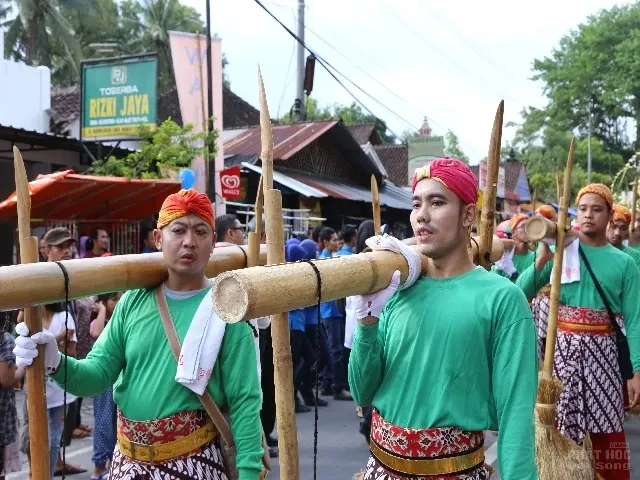 Cảnh rước Phật tại Indonesia xem cho đã con mắt image-1731936349311