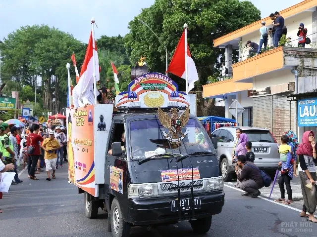 Cảnh rước Phật tại Indonesia xem cho đã con mắt image-1731936354842