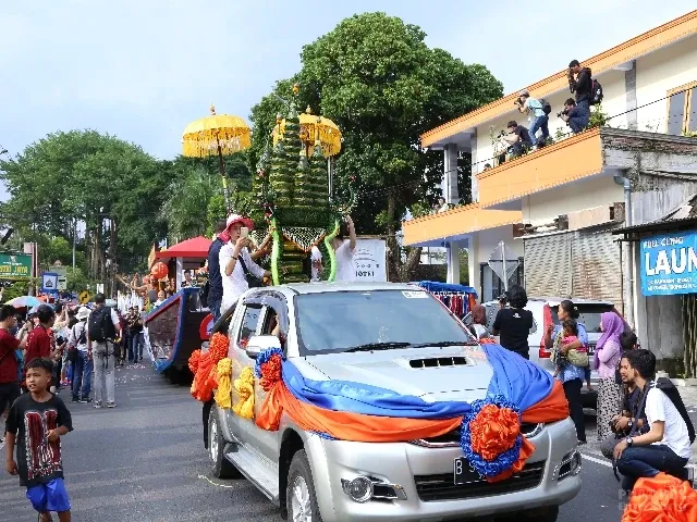 Cảnh rước Phật tại Indonesia xem cho đã con mắt image-1731936356298