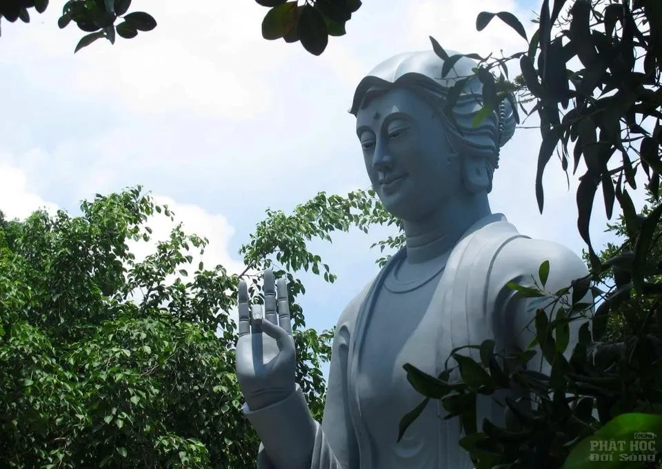Chiêm ngưỡng tôn tượng Mẹ Hiền Quán Âm của thầy Nhuận Đức image-1732288734083
