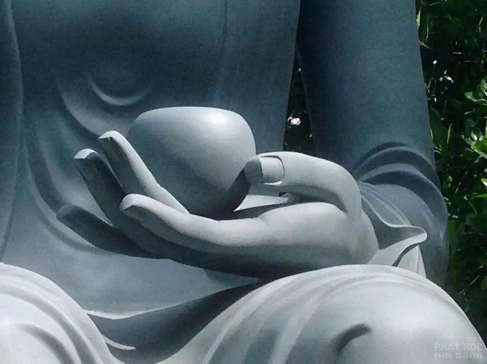 Chiêm ngưỡng tôn tượng Mẹ Hiền Quán Âm của thầy Nhuận Đức image-1732288737208
