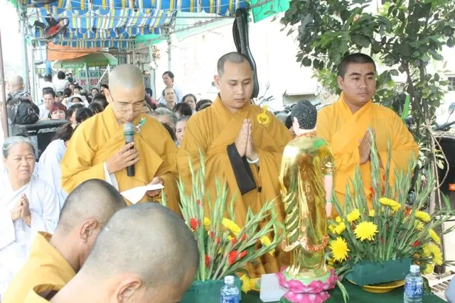 Chùa Bửu Hương: Lễ khai mạc Pháp Hội tịnh độ an lạc và Húy kỵ tổ sư Thượng Đạt Hạ Quý Húy Như Ngọc lần thứ 83 image-1732288594776