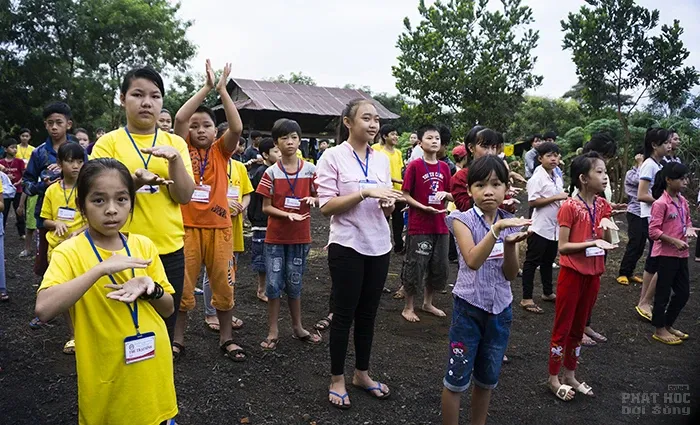 Chùa Đức Hạnh nơi trở về của tuổi trẻ vào ngày hè image-1731935507368