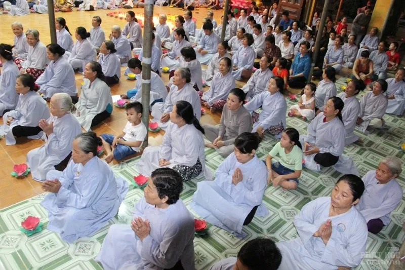 Chùa Gia Canh đêm hoa đăng Ơn nghĩa sinh thành 5 Chùa Gia Canh đêm hoa đăng Ơn nghĩa sinh thành image-1732292023157