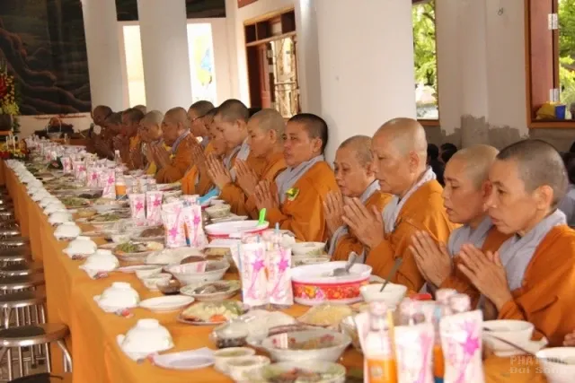 Chùa Hưng Thạnh mừng lễ Vu lan, Đại tường Cố TT.Thích Chiếu Phong 20 Chùa Hưng Thạnh mừng lễ Vu lan, Đại tường Cố TT.Thích Chiếu Phong image-1731946197587