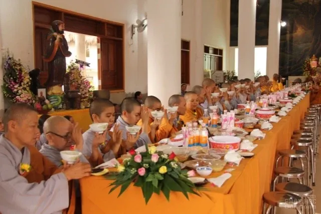 Chùa Hưng Thạnh mừng lễ Vu lan, Đại tường Cố TT.Thích Chiếu Phong 21 Chùa Hưng Thạnh mừng lễ Vu lan, Đại tường Cố TT.Thích Chiếu Phong image-1731946198290