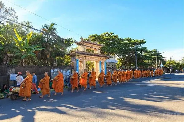 Chùa Huyền Không Sơn Thượng khóa tu xuất gia gieo duyên lần 2016 image-1731748803975