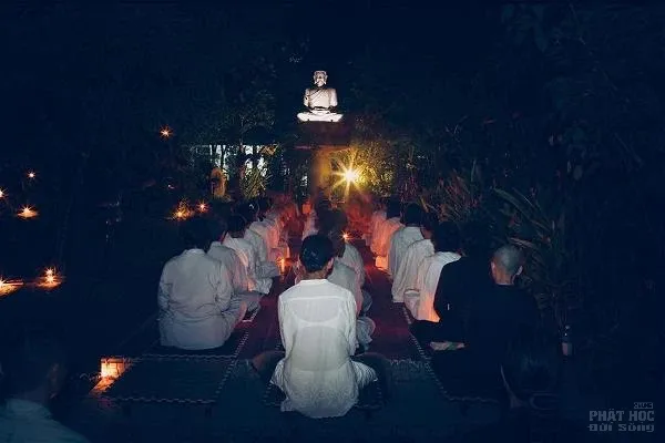 Chùa Huyền Không Sơn Thượng khóa tu xuất gia gieo duyên lần 2016 image-1731748823707