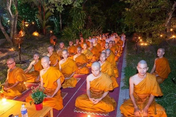 Chùa Huyền Không Sơn Thượng khóa tu xuất gia gieo duyên lần 2016 image-1731748825304