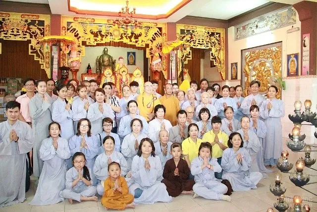 Chùa Nguyên Ngộ: Tổ chức hành hương thập tự đầu năm image-1731726280800