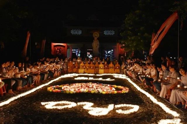 Chùa Ninh Khánh lễ báo hiếu 'Cánh cò ngược xuôi' 8 Chùa Ninh Khánh lễ báo hiếu 'Cánh cò ngược xuôi' image-1731922033099