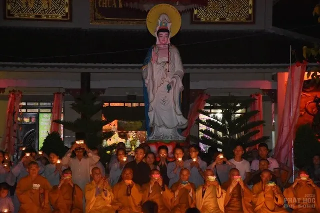 Chùa Ninh Khánh lễ báo hiếu 'Cánh cò ngược xuôi' 16 Chùa Ninh Khánh lễ báo hiếu 'Cánh cò ngược xuôi' image-1731922037945