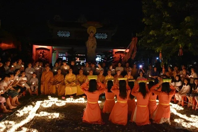 Chùa Ninh Khánh lễ báo hiếu 'Cánh cò ngược xuôi' 17 Chùa Ninh Khánh lễ báo hiếu 'Cánh cò ngược xuôi' image-1731922038526