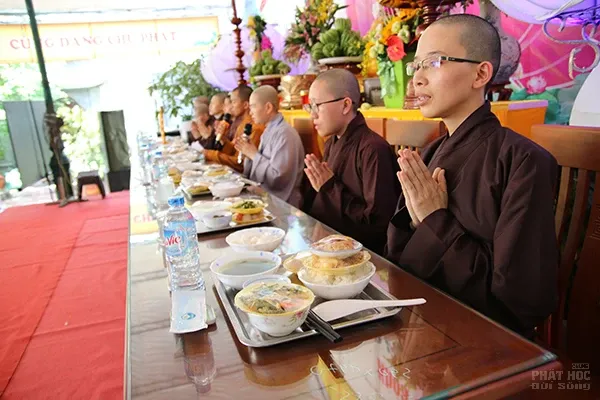 Chùa Tăng Phúc khoá tu mùa hè 'Từ Bi Hỷ Xả' ngày thứ 2 image-1732292071337