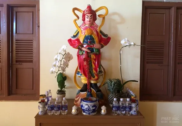 Chùa Thiện Phước bên hồ Đại La image-1731936695402