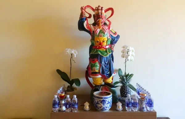 Chùa Thiện Phước bên hồ Đại La image-1731936696115