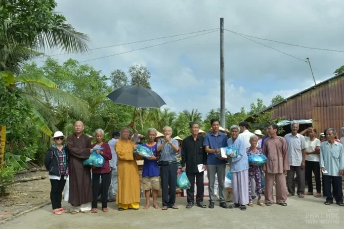 Chùa Thiên Trì bàn giao 2 cây cầu tại Sóc Trăng 4 Chùa Thiên Trì bàn giao 2 cây cầu tại Sóc Trăng image-1731941089700