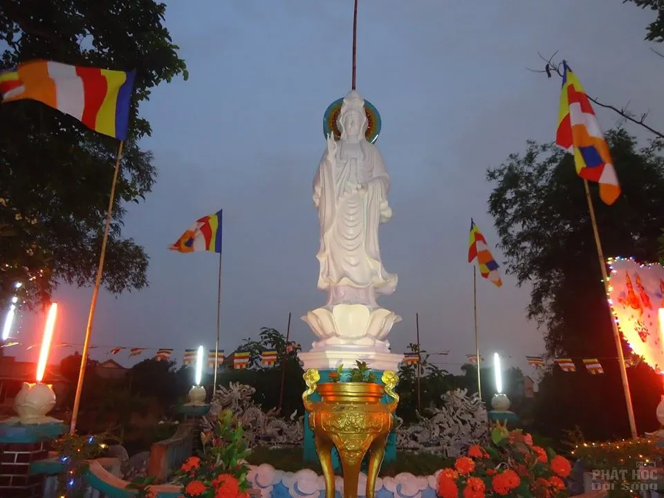 Chùa Vạn An làng Văn Quỹ đón mừng Phật đản image-1731936547175