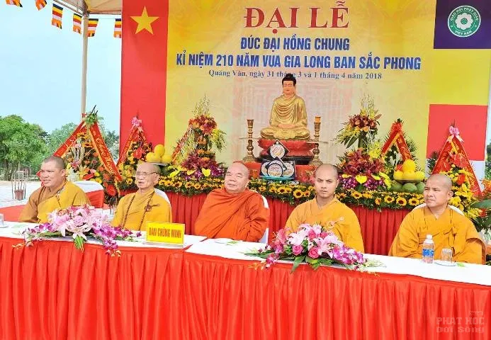 Chùa Vạn Linh đúc đại hồng chung lớn nhất xứ Thanh image-1731942791848