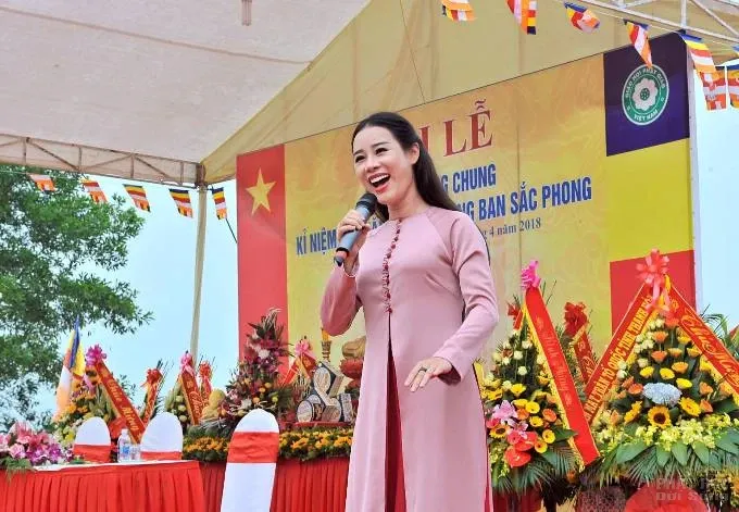 Chùa Vạn Linh đúc đại hồng chung lớn nhất xứ Thanh image-1731942796559