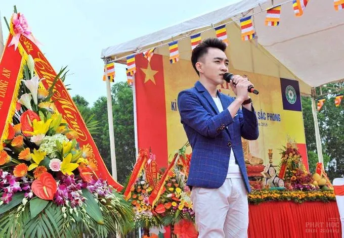 Chùa Vạn Linh đúc đại hồng chung lớn nhất xứ Thanh image-1731942798104