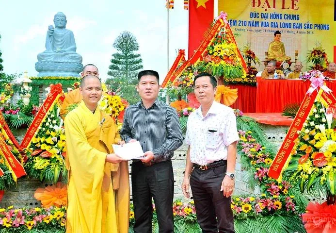 Chùa Vạn Linh đúc đại hồng chung lớn nhất xứ Thanh image-1731942803317