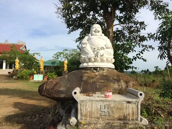 Chùa Vạn Quang dẫn vào huyện Cát Tiên Chùa Vạn Quang dẫn vào huyện Cát Tiên image-1731932322276