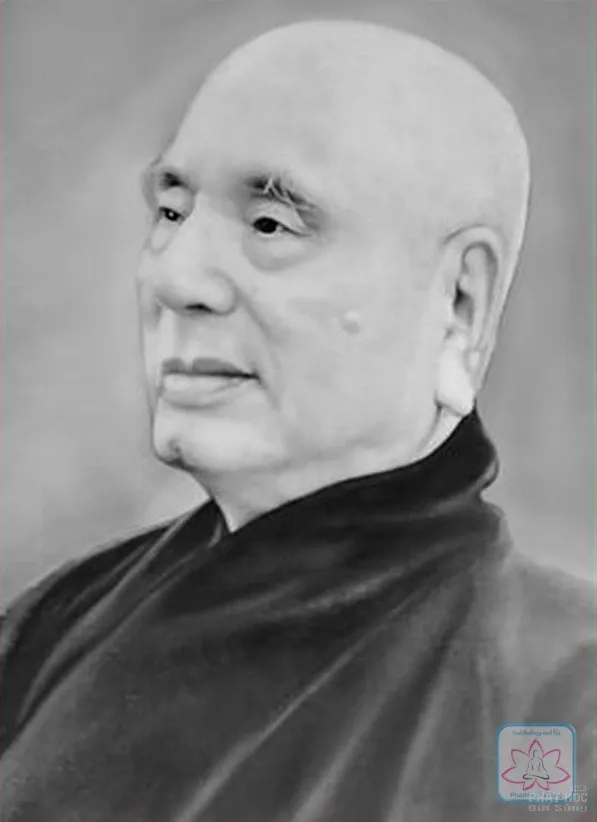 Chùm ảnh Đại lão HT.Thích Đôn Hậu lúc sanh tiền image-1731945580308