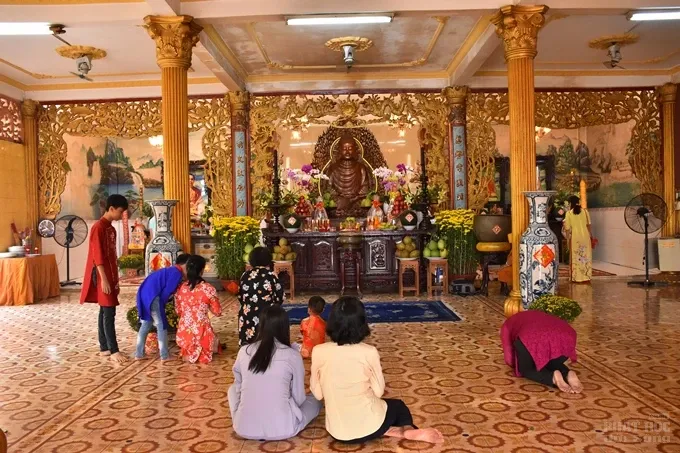 Chùm ảnh đêm giao thừa và ngày đầu xuân 31 Chùm ảnh đêm giao thừa và ngày đầu xuân image-1732290100021