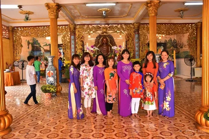 Chùm ảnh đêm giao thừa và ngày đầu xuân 32 Chùm ảnh đêm giao thừa và ngày đầu xuân image-1732290100811