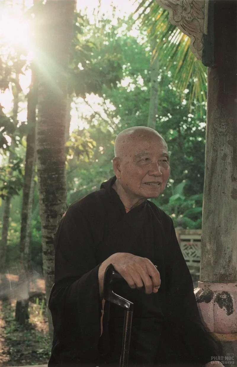 Chùm ảnh đẹp: Thiền sư Thích Thanh Từ image-1731747888438