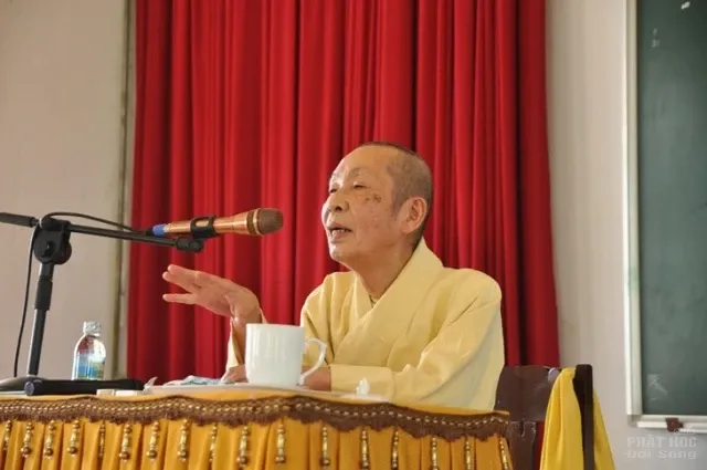 Chùm ảnh HT Thích Chơn Thiện lúc sanh tiền image-1731920023940