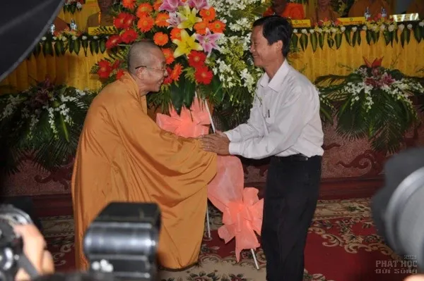 Chùm ảnh HT Thích Chơn Thiện lúc sanh tiền image-1731920025397