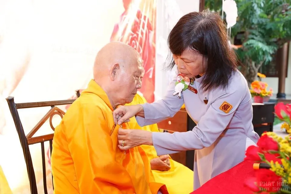 Chùm ảnh HT Thích Đức Chơn lúc sanh tiền image-1731939792581