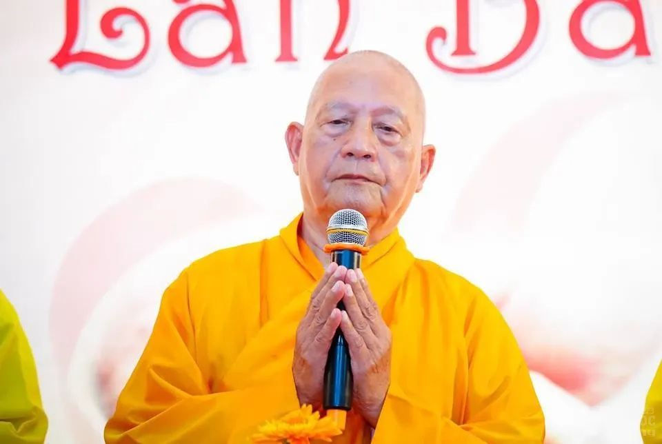 Chùm ảnh HT Thích Đức Chơn lúc sanh tiền image-1731939793365