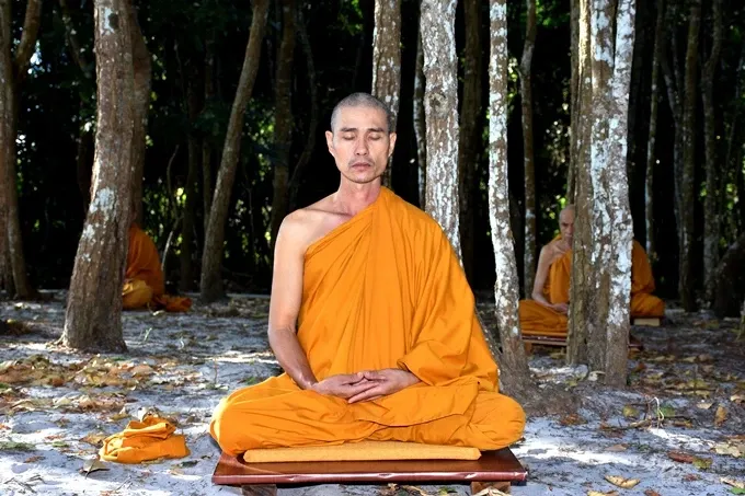 Chùm ảnh khóa tu ngày thứ 3 của Tăng đoàn hệ phái Khất sĩ 16 Chùm ảnh khóa tu ngày thứ 3 của Tăng đoàn hệ phái Khất sĩ image-1732289703312