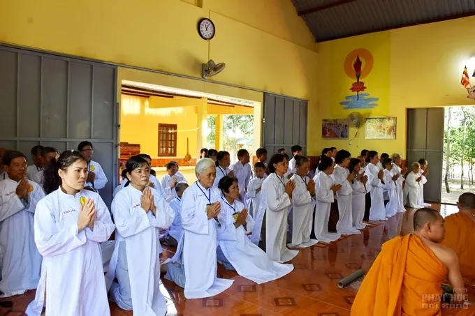 Chùm ảnh khóa tu ngày thứ 3 của Tăng đoàn hệ phái Khất sĩ 32 Chùm ảnh khóa tu ngày thứ 3 của Tăng đoàn hệ phái Khất sĩ image-1732289716811