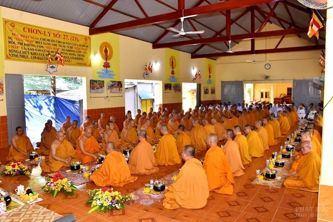 Chùm ảnh khóa tu ngày thứ 3 của Tăng đoàn hệ phái Khất sĩ 35 Chùm ảnh khóa tu ngày thứ 3 của Tăng đoàn hệ phái Khất sĩ image-1732289719388