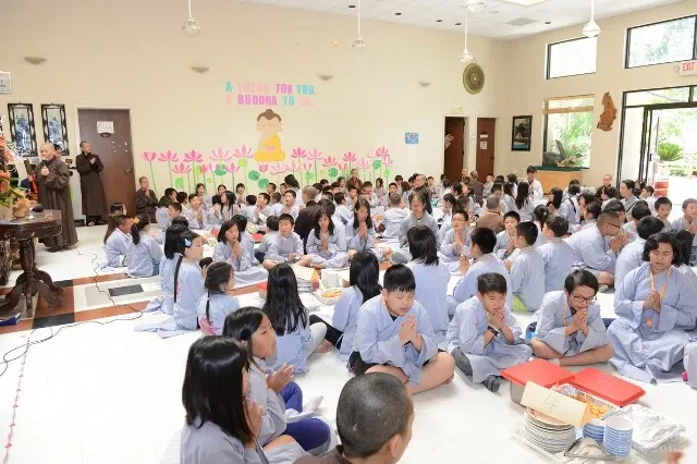 Chùm ảnh Khóa tu thiếu nhi mùa hè 2016 Chùa Đức Viên, San Jose, Mỹ Chùm ảnh Khóa tu thiếu nhi mùa hè 2016 Chùa Đức Viên, San Jose, Mỹ image-1731921591315